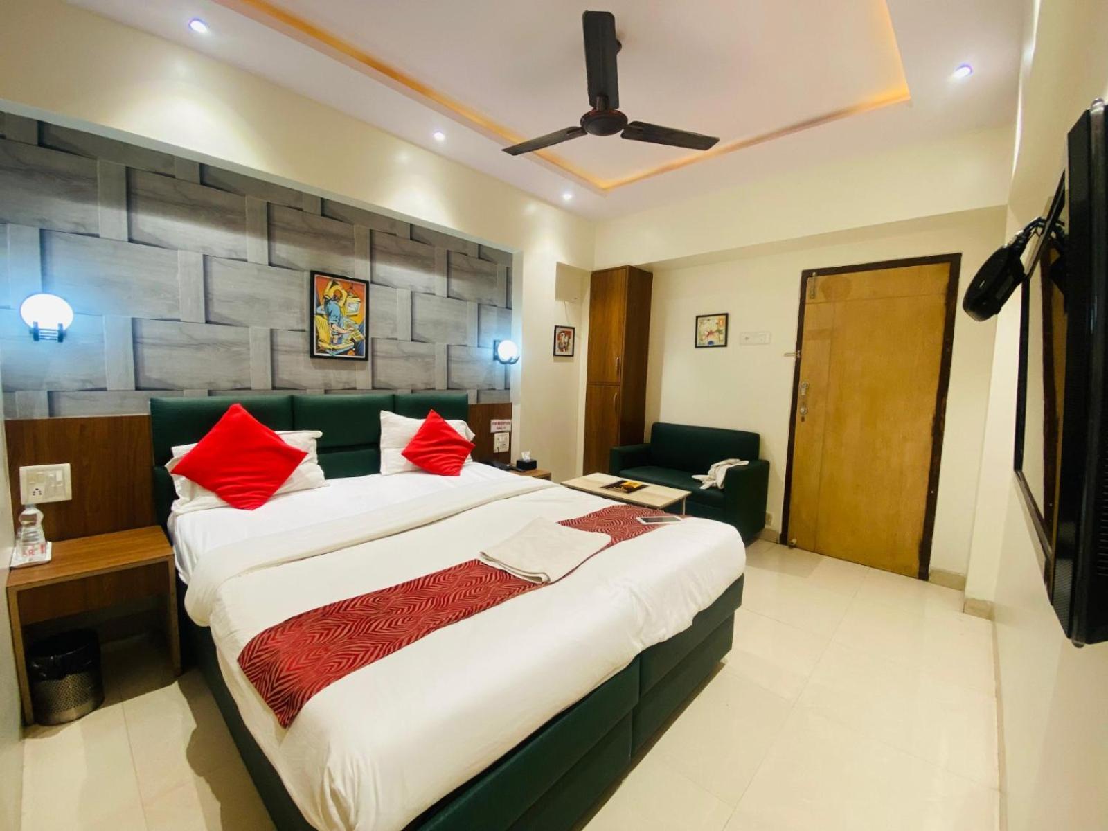 Hotel Vashi Inn 纳威孟买 外观 照片